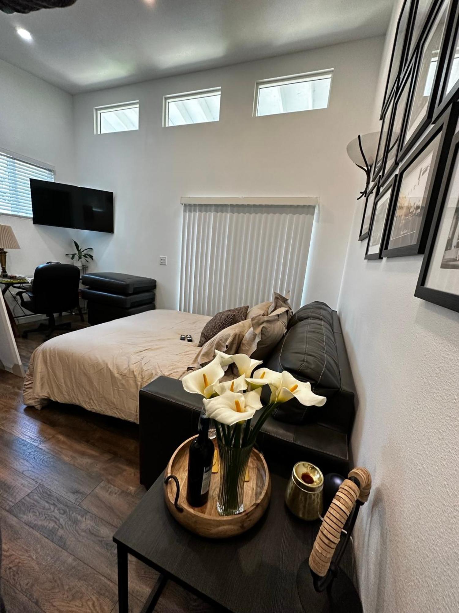 #1 And #2 One Price-west La Location Guest house Los Angeles